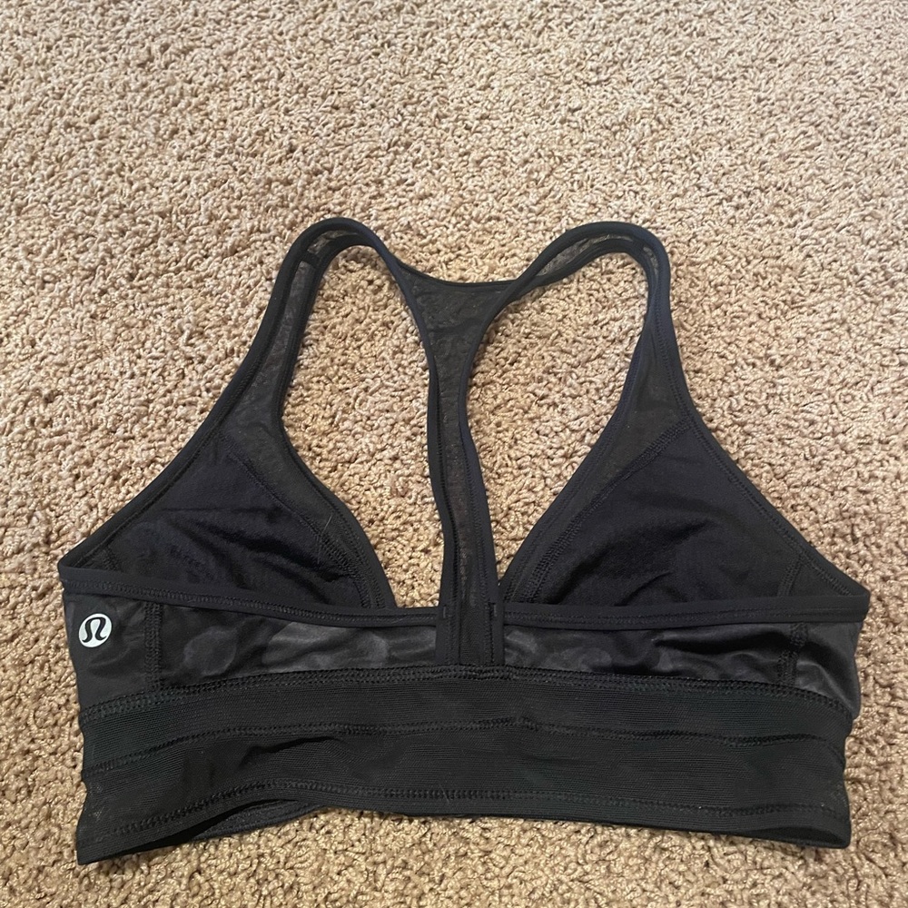 Lululemon black front coast sports bra
